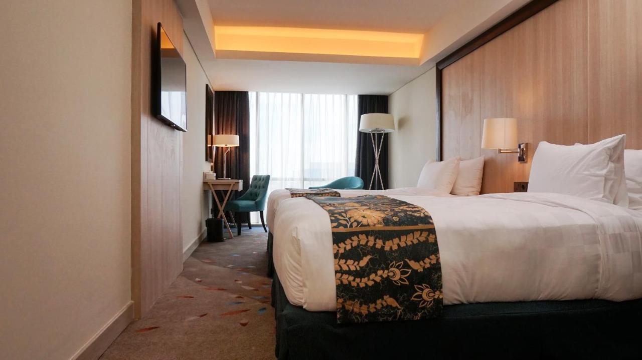 Louis Kienne Hotel Pandanaran Semarang Eksteriør bilde